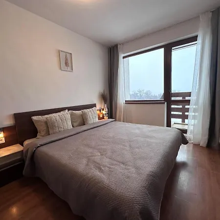 Host2u Belvedere - In - Out - Free Parking דירה