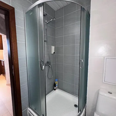 Апартаменты Host2u Belvedere - In - Out - Free Parking