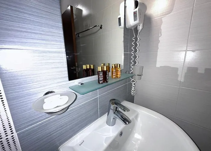 Host2u Belvedere - In - Out - Free Parking بانسكو